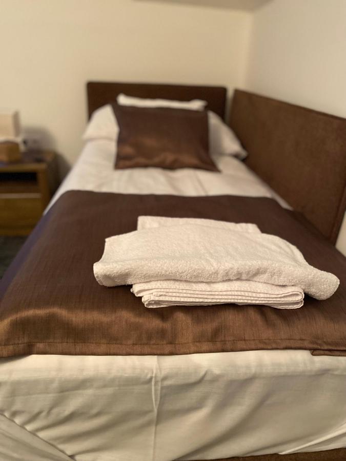 A Fogado Bed & Breakfast Bicske Exterior photo