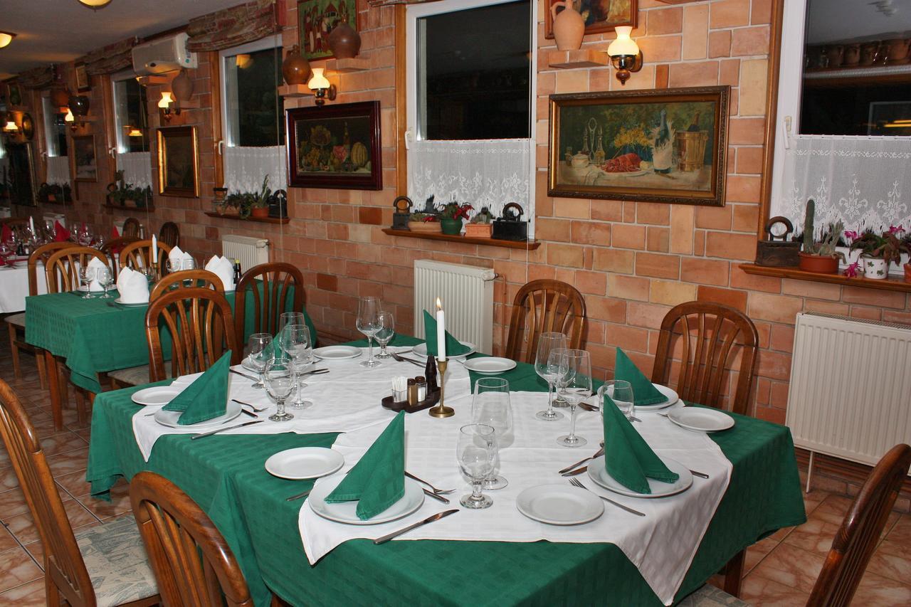 A Fogado Bed & Breakfast Bicske Exterior photo